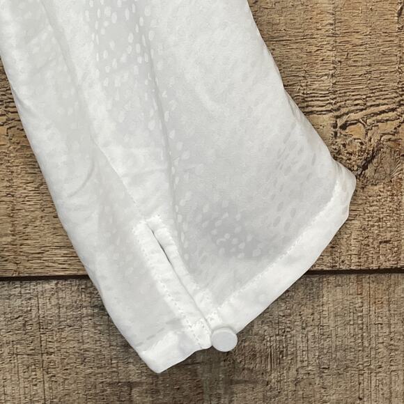 Express Deep V Neck Long Sleeve Blouse White Size Medium NWT - Picture 5 of 10